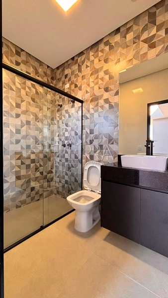 Casa térrea nova à venda no Condomínio Pérola do Vale | 3 suítes, Escritório, Piscina, Área Gourmet e Planejados: 4ª foto da galeria de imagens do imóvel