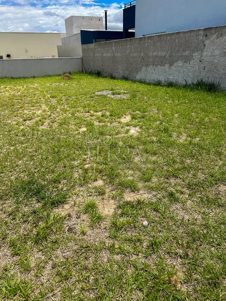 Terreno plano à venda no Condomínio Pérola do Vale na cidade de Tremembé SP: 2ª foto da galeria de imagens do imóvel