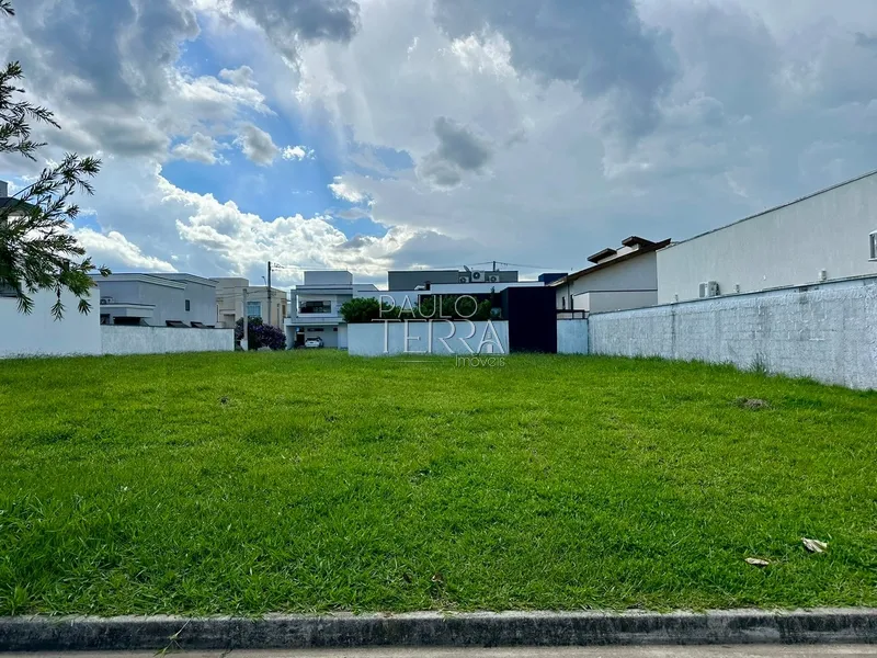 Terreno 300 metros à venda no Condomínio OuroVille em Taubaté SP: 1ª foto da galeria de imagens do imóvel