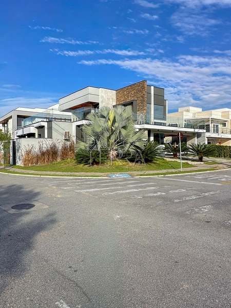 Casa no Condomínio Green Park Taubaté | 4 suítes, escritório, área gourmet e piscina: 97ª foto da galeria de imagens do imóvel