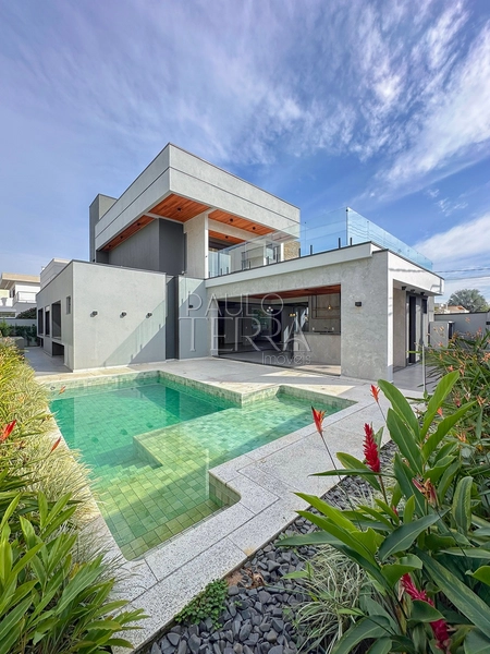 Casa no Condomínio Green Park Taubaté | 4 suítes, escritório, área gourmet e piscina: 1ª foto da galeria de imagens do imóvel