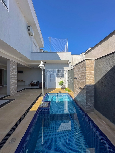 Sobrado com escritório, 3 quartos e piscina no Condomínio Campos do Conde me Tremembé SP: 20ª foto da galeria de imagens do imóvel