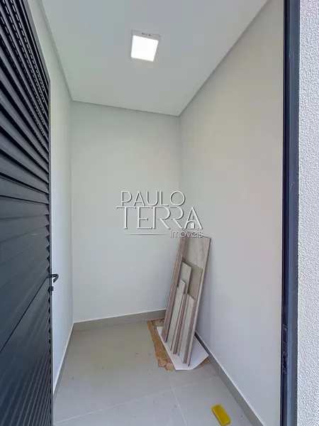 Casa térrea nova e moderna com 3 suítes, cozinha planejada e quintal: 20ª foto da galeria de imagens do imóvel