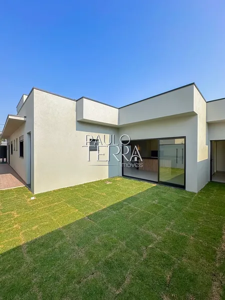 Casa térrea nova e moderna com 3 suítes, cozinha planejada e quintal: 19ª foto da galeria de imagens do imóvel