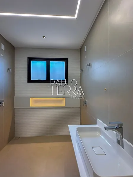 Casa térrea nova e moderna com 3 suítes, cozinha planejada e quintal: 36ª foto da galeria de imagens do imóvel