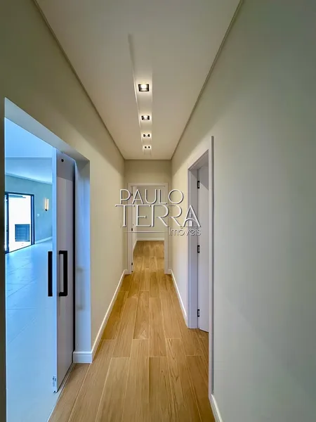 Casa térrea nova e moderna com 3 suítes, cozinha planejada e quintal: 30ª foto da galeria de imagens do imóvel