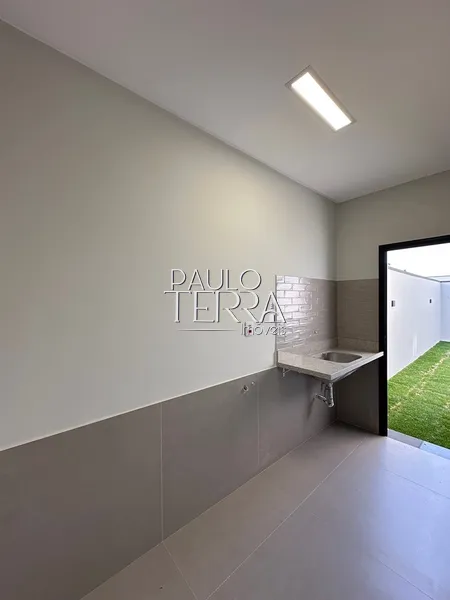 Casa térrea nova e moderna com 3 suítes, cozinha planejada e quintal: 17ª foto da galeria de imagens do imóvel