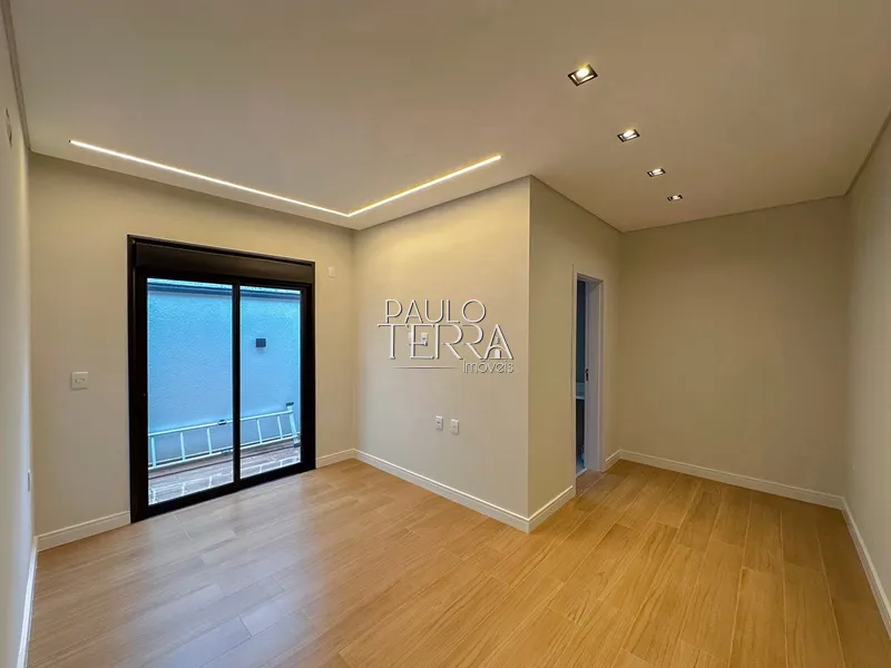 Casa térrea nova e moderna com 3 suítes, cozinha planejada e quintal: 31ª foto da galeria de imagens do imóvel