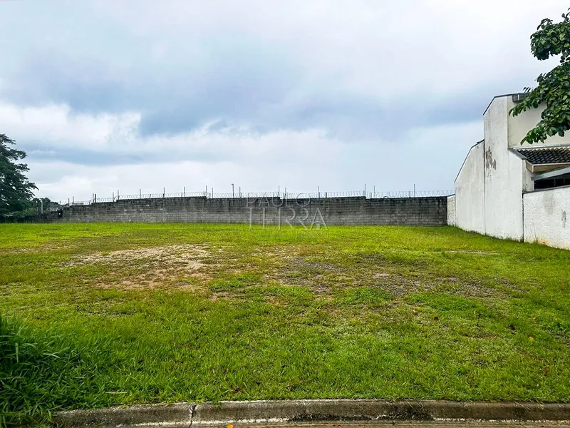 Terreno Plano à Venda no Condomínio Campos do Conde Chambord em Tremembé | 448 m² | Vista para Serra: 2ª foto da galeria de imagens do imóvel