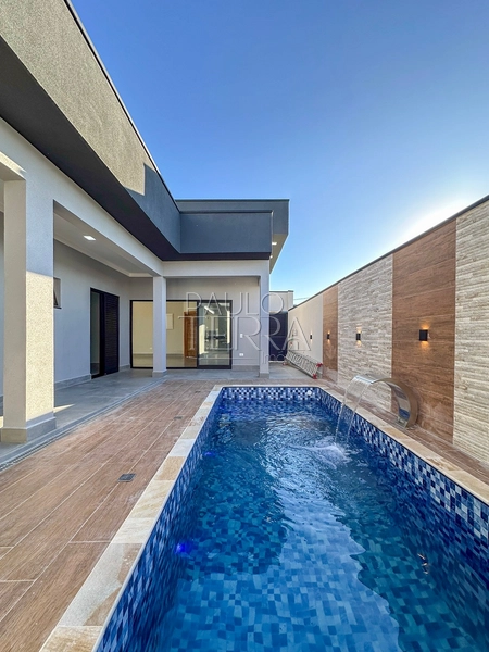 Casa térrea com piscina no Condomínio Pérola do Vale | Energia fotovoltaica, área gourmet e 3 quartos: 18ª foto da galeria de imagens do imóvel