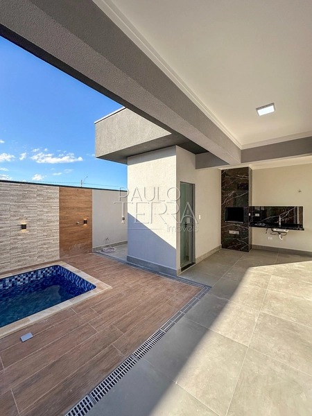 Casa térrea com piscina no Condomínio Pérola do Vale | Energia fotovoltaica, área gourmet e 3 quartos: 6ª foto da galeria de imagens do imóvel