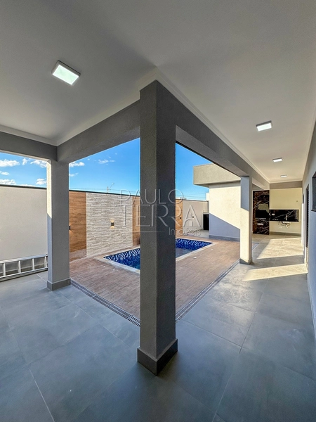 Casa térrea com piscina no Condomínio Pérola do Vale | Energia fotovoltaica, área gourmet e 3 quartos: 5ª foto da galeria de imagens do imóvel