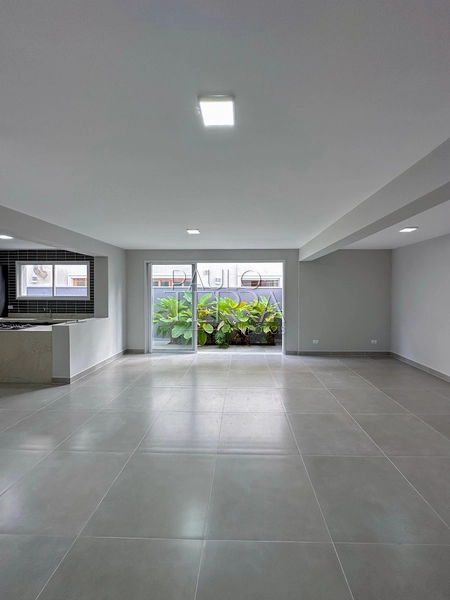 Casa térrea à venda no Condomínio Taubaté Village | 3 Quartos, Piscina e Área Gourmet: 2ª foto da galeria de imagens do imóvel