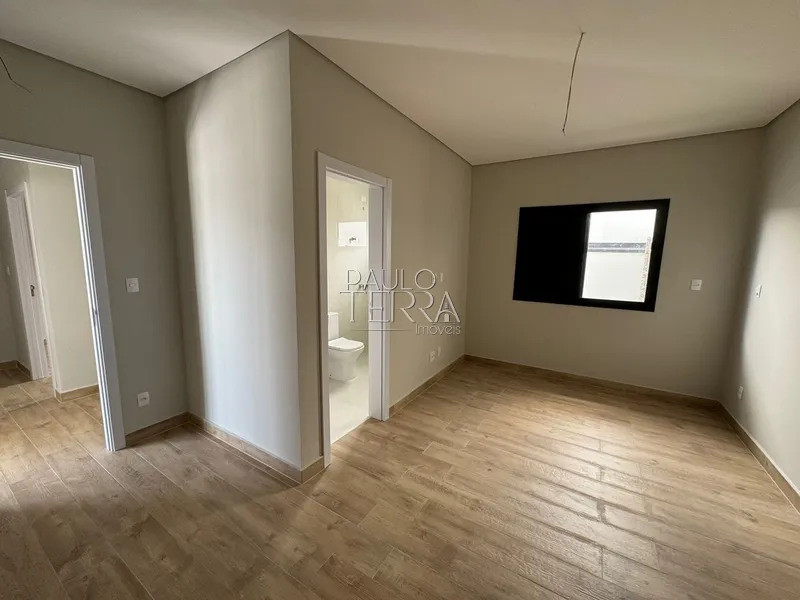 Casa térrea nova com 3 suítes e quintal Condomínio Cyrela - Taubaté SP: 7ª foto da galeria de imagens do imóvel