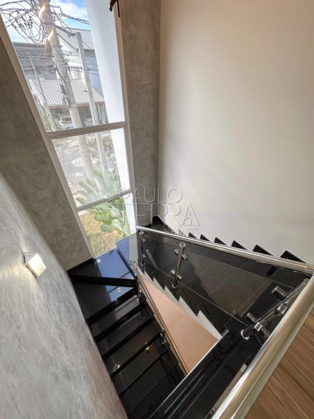 Sobrado porteira fechada à venda no Condomínio Tecoara em Taubaté | Mobiliado, Piscina Aquecida, Energia Fotovoltaica e 4 Dormitórios: 96ª foto da galeria de imagens do imóvel