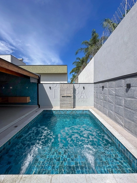 Sobrado porteira fechada à venda no Condomínio Tecoara em Taubaté | Mobiliado, Piscina Aquecida, Energia Fotovoltaica e 4 Dormitórios: 34ª foto da galeria de imagens do imóvel