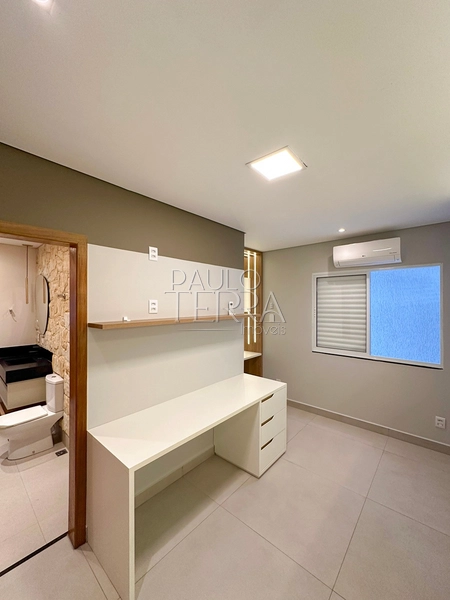 Sobrado porteira fechada à venda no Condomínio Tecoara em Taubaté | Mobiliado, Piscina Aquecida, Energia Fotovoltaica e 4 Dormitórios: 61ª foto da galeria de imagens do imóvel