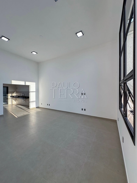 Casa à Venda no Condomínio Pérola do Vale em Tremembé | 3 Dormitórios, Suíte, Piscina e Energia Solar: 6ª foto da galeria de imagens do imóvel