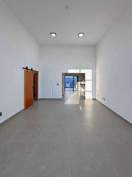 Casa à Venda no Condomínio Pérola do Vale em Tremembé | 3 Dormitórios, Suíte, Piscina e Energia Solar: 8ª foto da galeria de imagens do imóvel