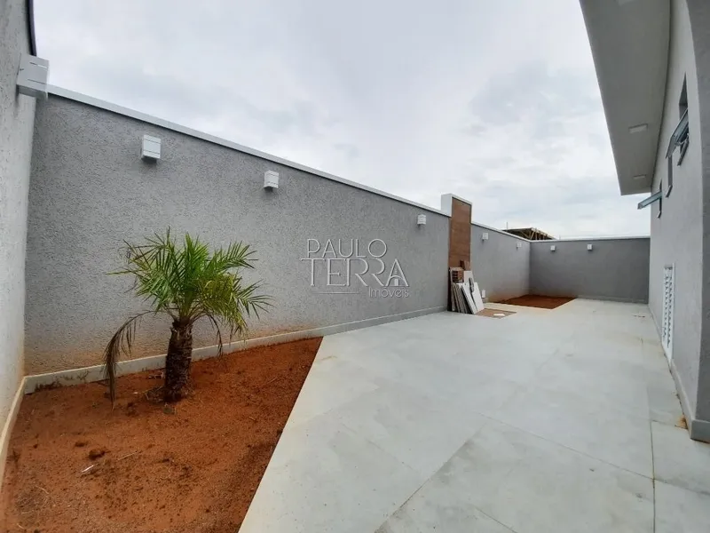 Casa térrea com projeto diferenciado e armários planejados. Condomínio: 14ª foto da galeria de imagens do imóvel