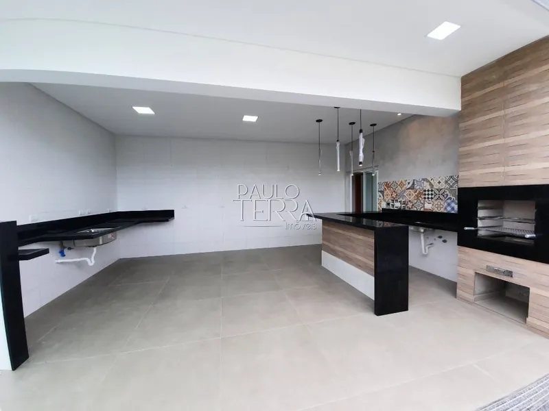 Casa térrea com projeto diferenciado e armários planejados. Condomínio: 9ª foto da galeria de imagens do imóvel