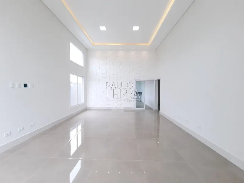 Casa térrea com projeto diferenciado e armários planejados. Condomínio: 3ª foto da galeria de imagens do imóvel