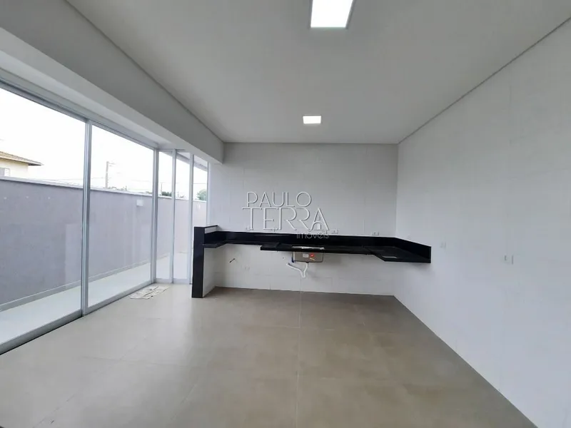 Casa térrea com projeto diferenciado e armários planejados. Condomínio: 4ª foto da galeria de imagens do imóvel
