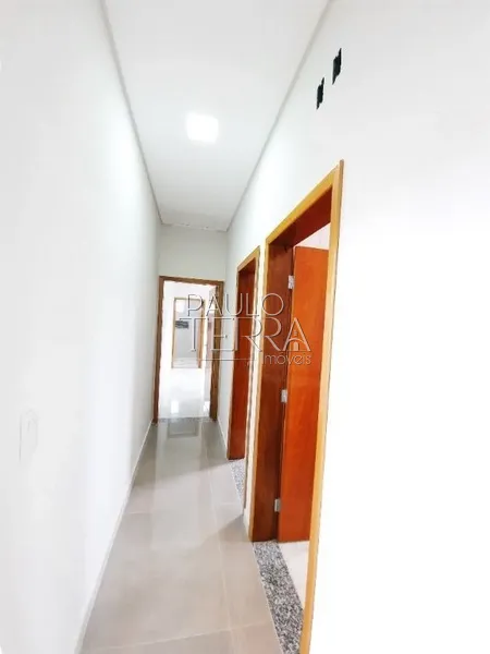 Casa térrea com projeto diferenciado e armários planejados. Condomínio: 26ª foto da galeria de imagens do imóvel