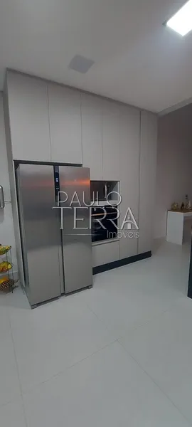 Casa térrea semi mobiliada com armários, piscina, 3 suítes, escritorio: 4ª foto da galeria de imagens do imóvel