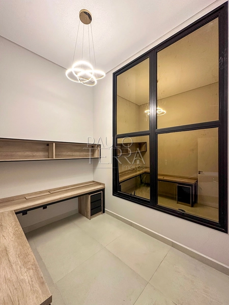 Casa em condomínio fechado à venda em Tremembé | Casa térrea de alto padrão com 3 suítes, escritório, piscina e planejados no Morada do Visconde: 11ª foto da galeria de imagens do imóvel