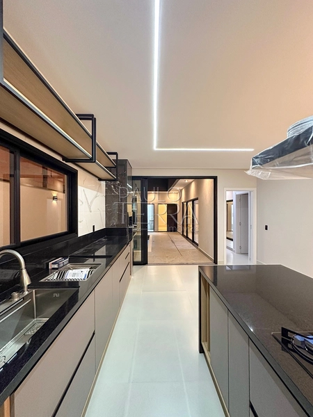 Casa em condomínio fechado à venda em Tremembé | Casa térrea de alto padrão com 3 suítes, escritório, piscina e planejados no Morada do Visconde: 29ª foto da galeria de imagens do imóvel