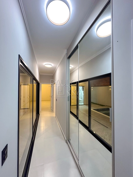 Casa em condomínio fechado à venda em Tremembé | Casa térrea de alto padrão com 3 suítes, escritório, piscina e planejados no Morada do Visconde: 52ª foto da galeria de imagens do imóvel