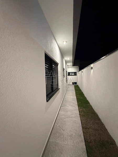 Casa em condomínio fechado à venda em Tremembé | Casa térrea de alto padrão com 3 suítes, escritório, piscina e planejados no Morada do Visconde: 20ª foto da galeria de imagens do imóvel