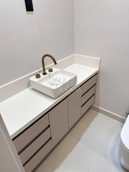 Casa em condomínio fechado à venda em Tremembé | Casa térrea de alto padrão com 3 suítes, escritório, piscina e planejados no Morada do Visconde: 51ª foto da galeria de imagens do imóvel