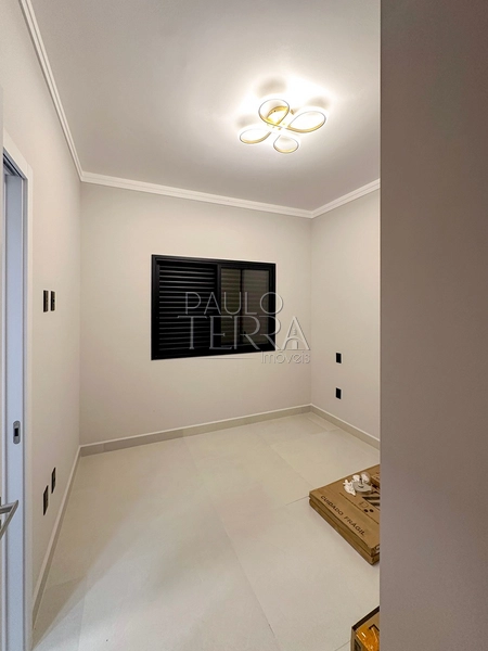 Casa em condomínio fechado à venda em Tremembé | Casa térrea de alto padrão com 3 suítes, escritório, piscina e planejados no Morada do Visconde: 46ª foto da galeria de imagens do imóvel