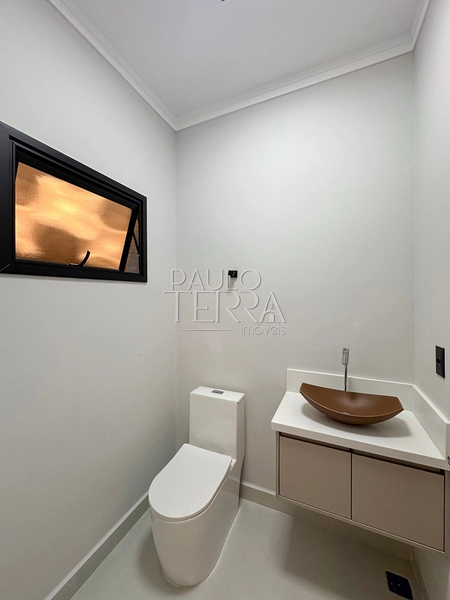 Casa em condomínio fechado à venda em Tremembé | Casa térrea de alto padrão com 3 suítes, escritório, piscina e planejados no Morada do Visconde: 13ª foto da galeria de imagens do imóvel
