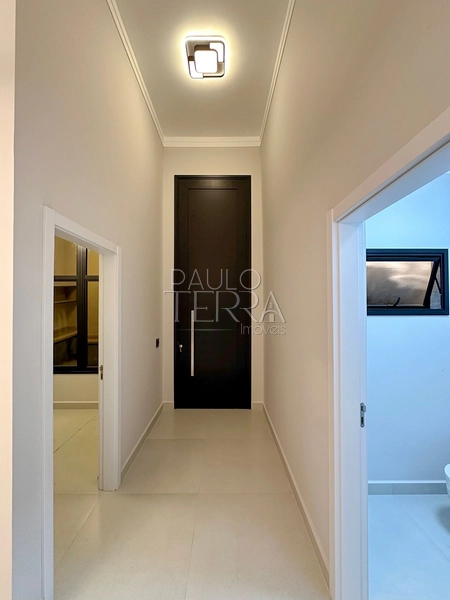 Casa em condomínio fechado à venda em Tremembé | Casa térrea de alto padrão com 3 suítes, escritório, piscina e planejados no Morada do Visconde: 10ª foto da galeria de imagens do imóvel