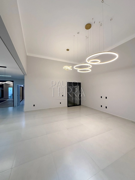 Casa em condomínio fechado à venda em Tremembé | Casa térrea de alto padrão com 3 suítes, escritório, piscina e planejados no Morada do Visconde: 17ª foto da galeria de imagens do imóvel