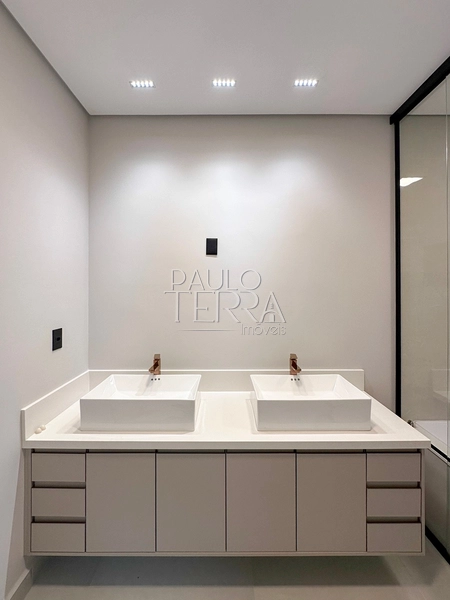 Casa em condomínio fechado à venda em Tremembé | Casa térrea de alto padrão com 3 suítes, escritório, piscina e planejados no Morada do Visconde: 59ª foto da galeria de imagens do imóvel
