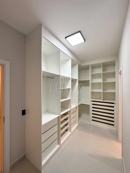 Casa em condomínio fechado à venda em Tremembé | Casa térrea de alto padrão com 3 suítes, escritório, piscina e planejados no Morada do Visconde: 56ª foto da galeria de imagens do imóvel