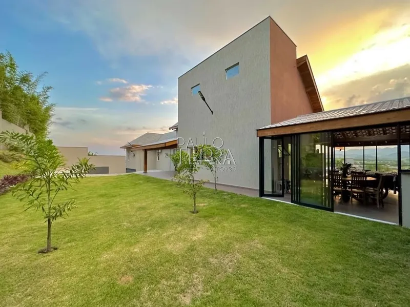 Casa térrea planejada e amplo quintal no Condomínio Village da Serra: 8ª foto da galeria de imagens do imóvel