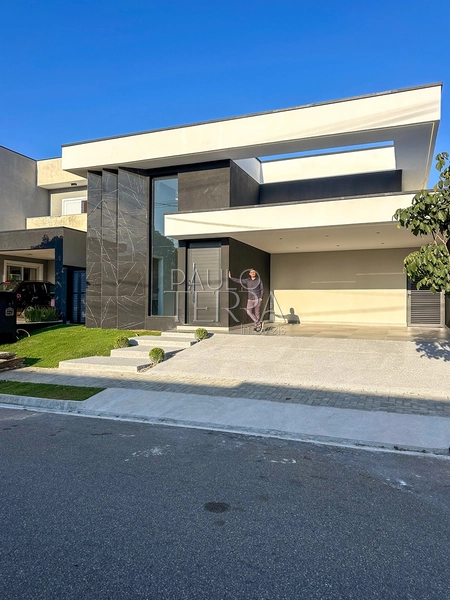 Casa alto padrão com quintal, escritório, 3 suítes,closet e planejados: 1ª foto da galeria de imagens do imóvel