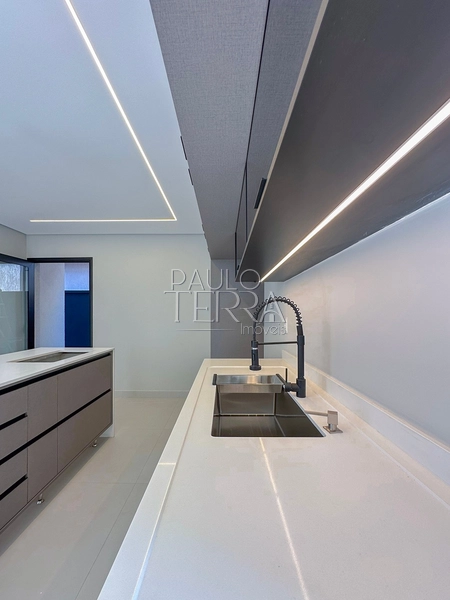 Casa alto padrão com quintal, escritório, 3 suítes,closet e planejados: 30ª foto da galeria de imagens do imóvel