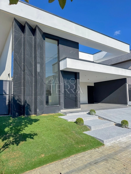 Casa alto padrão com quintal, escritório, 3 suítes,closet e planejados: 5ª foto da galeria de imagens do imóvel