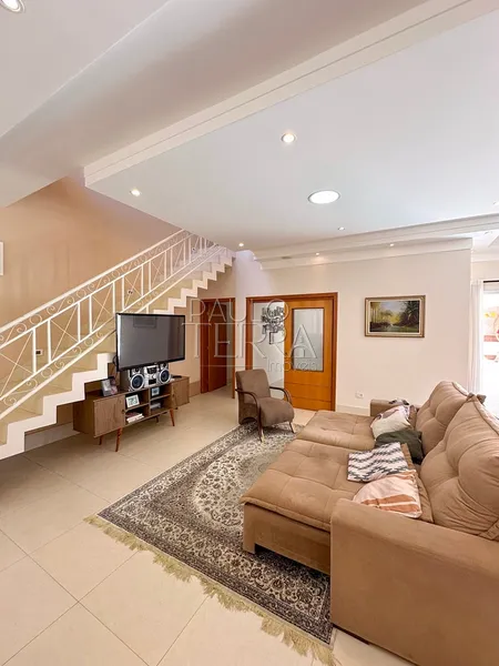 Casa com Piscina, 4 Quartos e Suíte Térrea à Venda no Condomínio Oásis em Taubaté – 306 m²: 37ª foto da galeria de imagens do imóvel