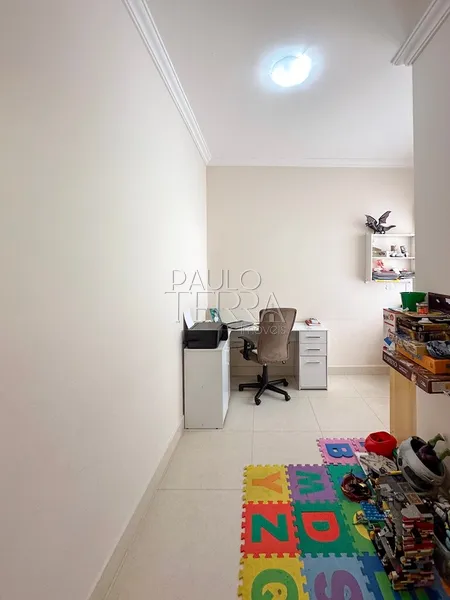 Casa com Piscina, 4 Quartos e Suíte Térrea à Venda no Condomínio Oásis em Taubaté – 306 m²: 41ª foto da galeria de imagens do imóvel