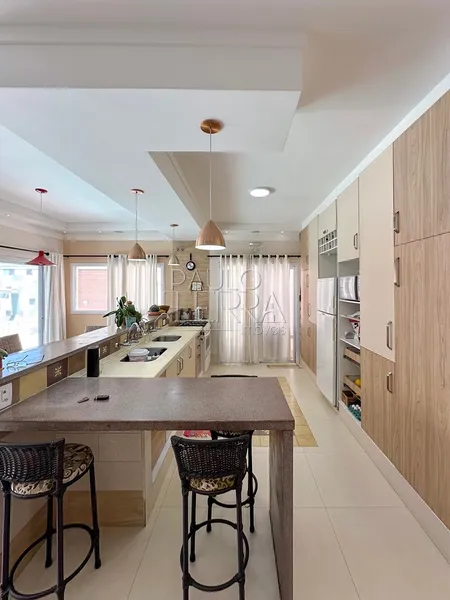 Casa com Piscina, 4 Quartos e Suíte Térrea à Venda no Condomínio Oásis em Taubaté – 306 m²: 29ª foto da galeria de imagens do imóvel