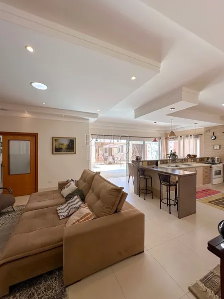 Casa com Piscina, 4 Quartos e Suíte Térrea à Venda no Condomínio Oásis em Taubaté – 306 m²: 39ª foto da galeria de imagens do imóvel