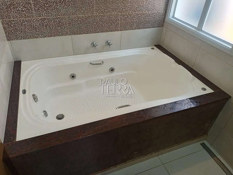 Sobrado de Alto Padrão à Venda no Condomínio Jardim Oásis – 3 Suítes com Closet, Piscina e Privacidade Total – Taubaté/SP: 14ª foto da galeria de imagens do imóvel