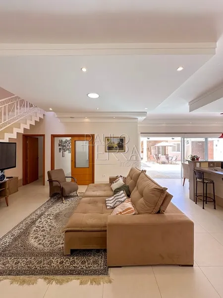 Casa com Piscina, 4 Quartos e Suíte Térrea à Venda no Condomínio Oásis em Taubaté – 306 m²: 38ª foto da galeria de imagens do imóvel